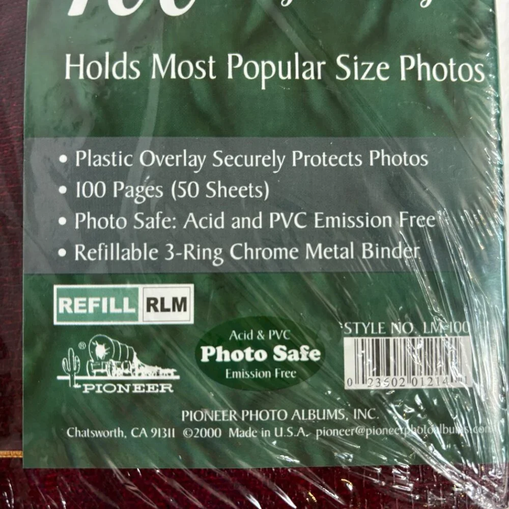 Pioneer Photo Album 100 Magnetic  Pages Self Stick 3 Ring Binder NWT
